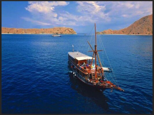 Open Trip Komodo: Sailing Tour Labuan Bajo -Nuartha Tours 1 WhatsApp Image 2022 10 28 at 12.46.022