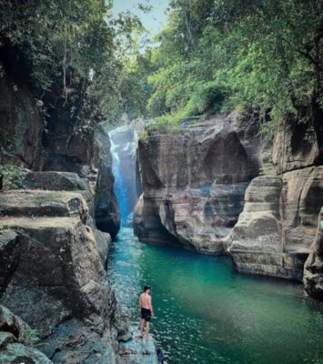 Cunca Wulang Waterfall & Canyon 6 info tour komodo