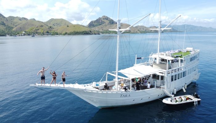 info tour komodo